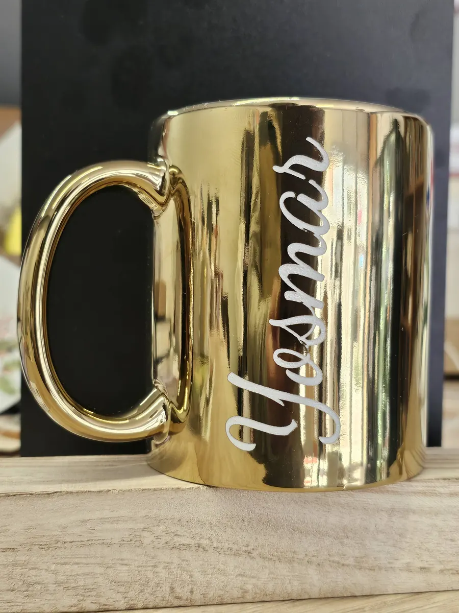 Caneca dourada